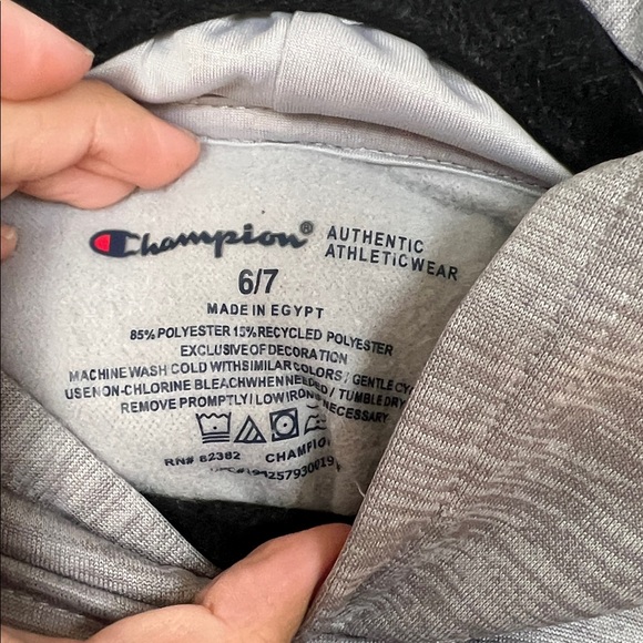 Champion Kids Heather Gray Red and Black Sweatshirt Hoodie Boys Size 6 - Picture 4 of 5